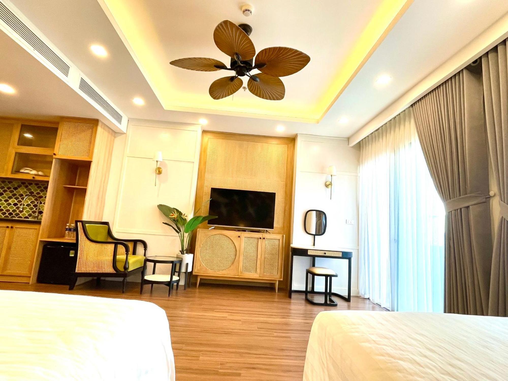 St Apartment - Flc Seatower Quy Nhon Exteriör bild